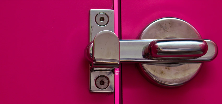 Childproof Gate Lock in Hayward, California